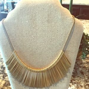 Essential Fringe gold
